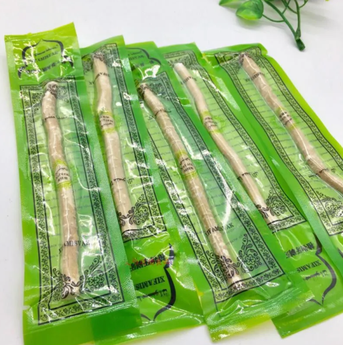 Miswak Tooth Cleaning Stick - LARUNVIK