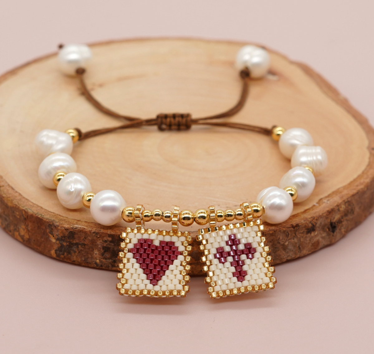 Sacred Freshwater Pearl Scapular Bracelet - LARUNVIK