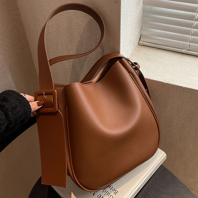 Large Capacity Women's Fashion Shoulder Bag - LARUNVIK