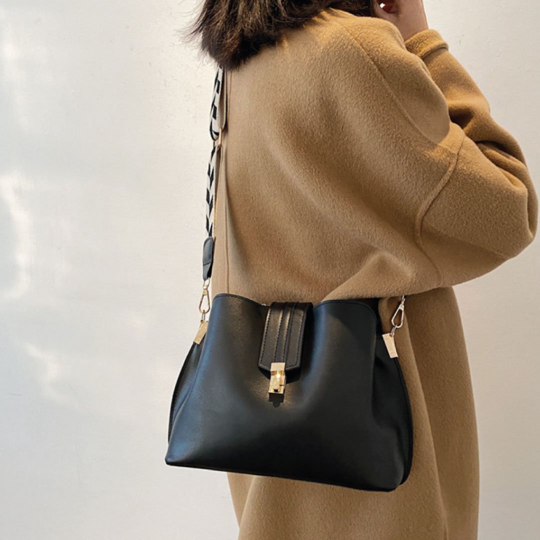 Checkered Shoulder Bag - LARUNVIK