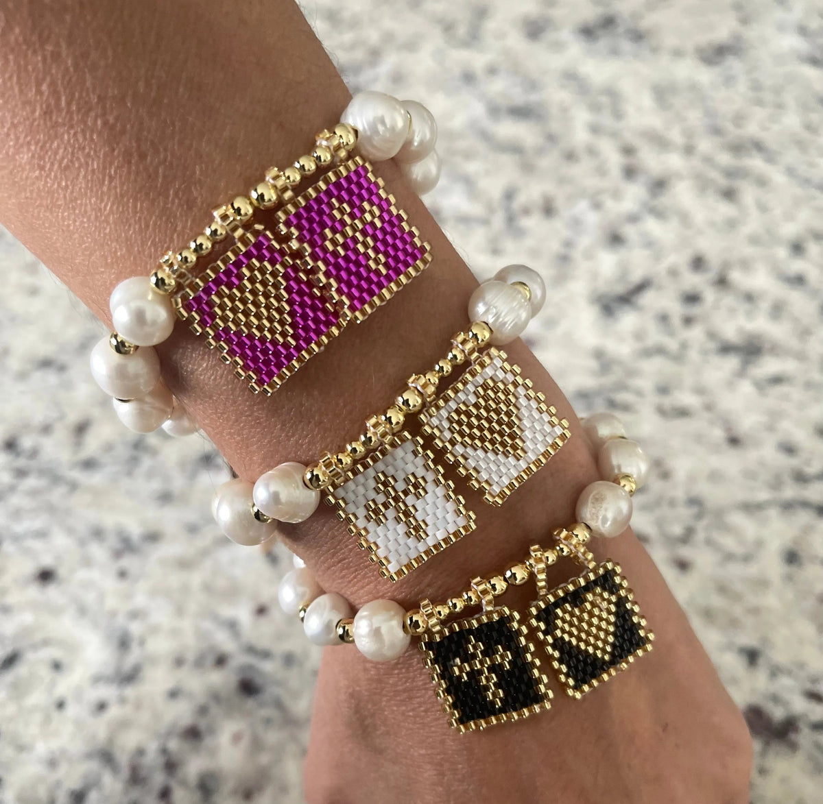 Sacred Freshwater Pearl Scapular Bracelet - LARUNVIK