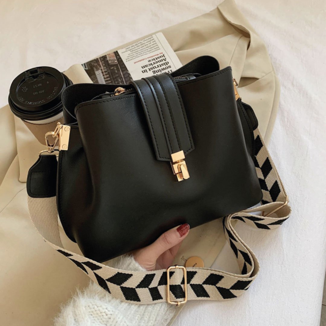Checkered Shoulder Bag - LARUNVIK