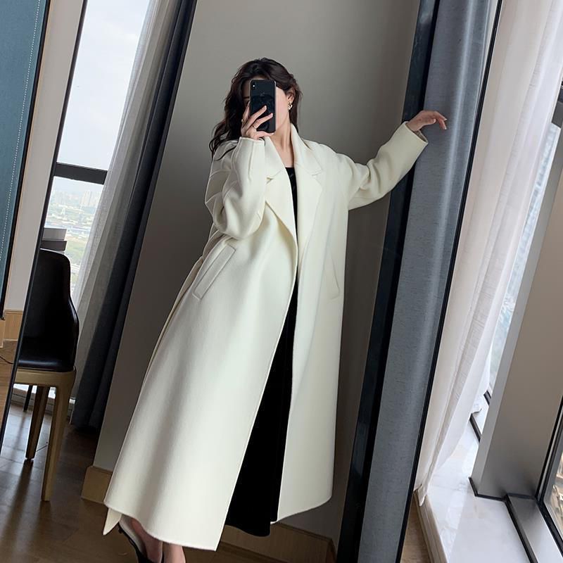 High-End White Woolen Coat for Women in Autumn/Winter - LARUNVIK