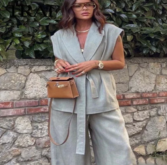 Chic Linen Leisure Set with Belt