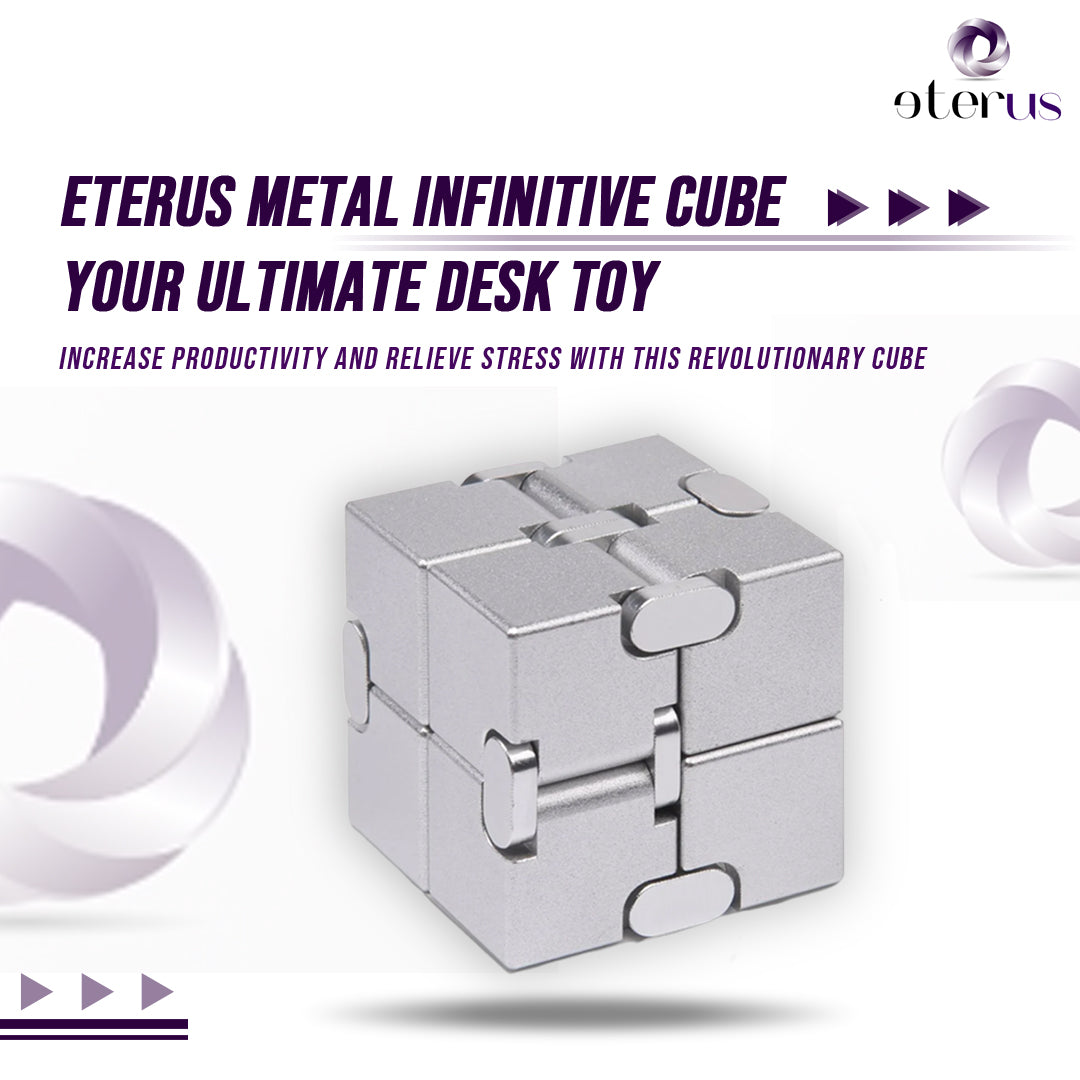 Metal Infinitive Cube - LARUNVIK