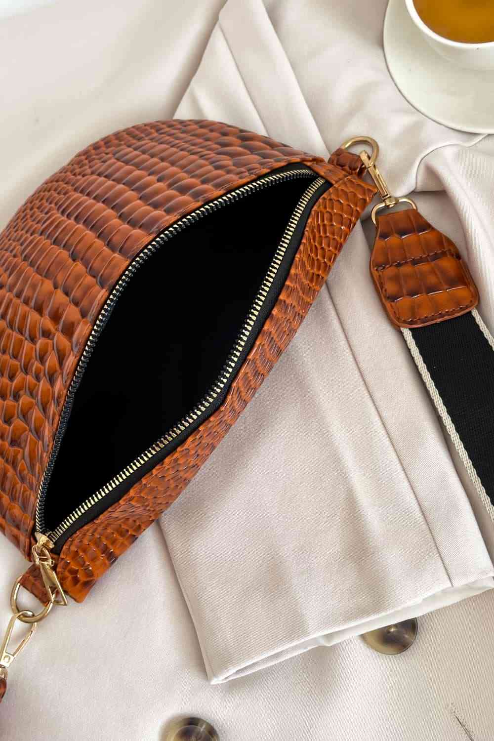 Ella Sling Bag with Coin Purse - LARUNVIK