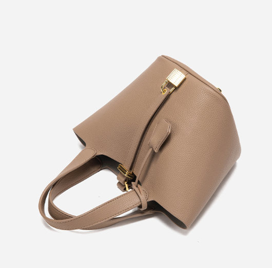 Women's Fashion Temperament Large Capacity Shoulder Bag - LARUNVIK