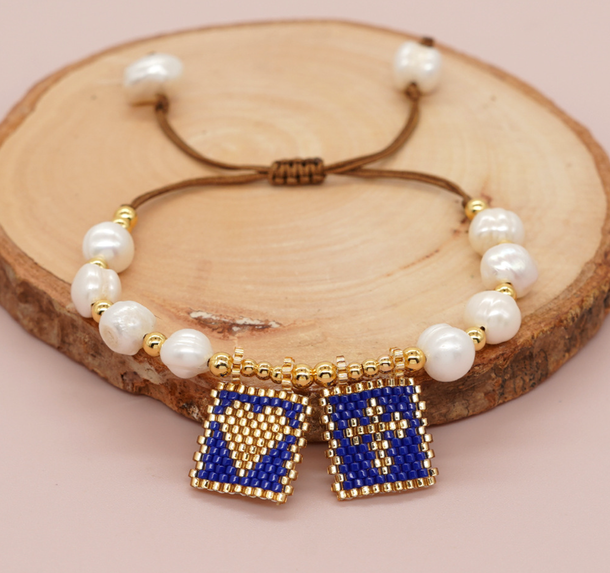 Sacred Freshwater Pearl Scapular Bracelet - LARUNVIK
