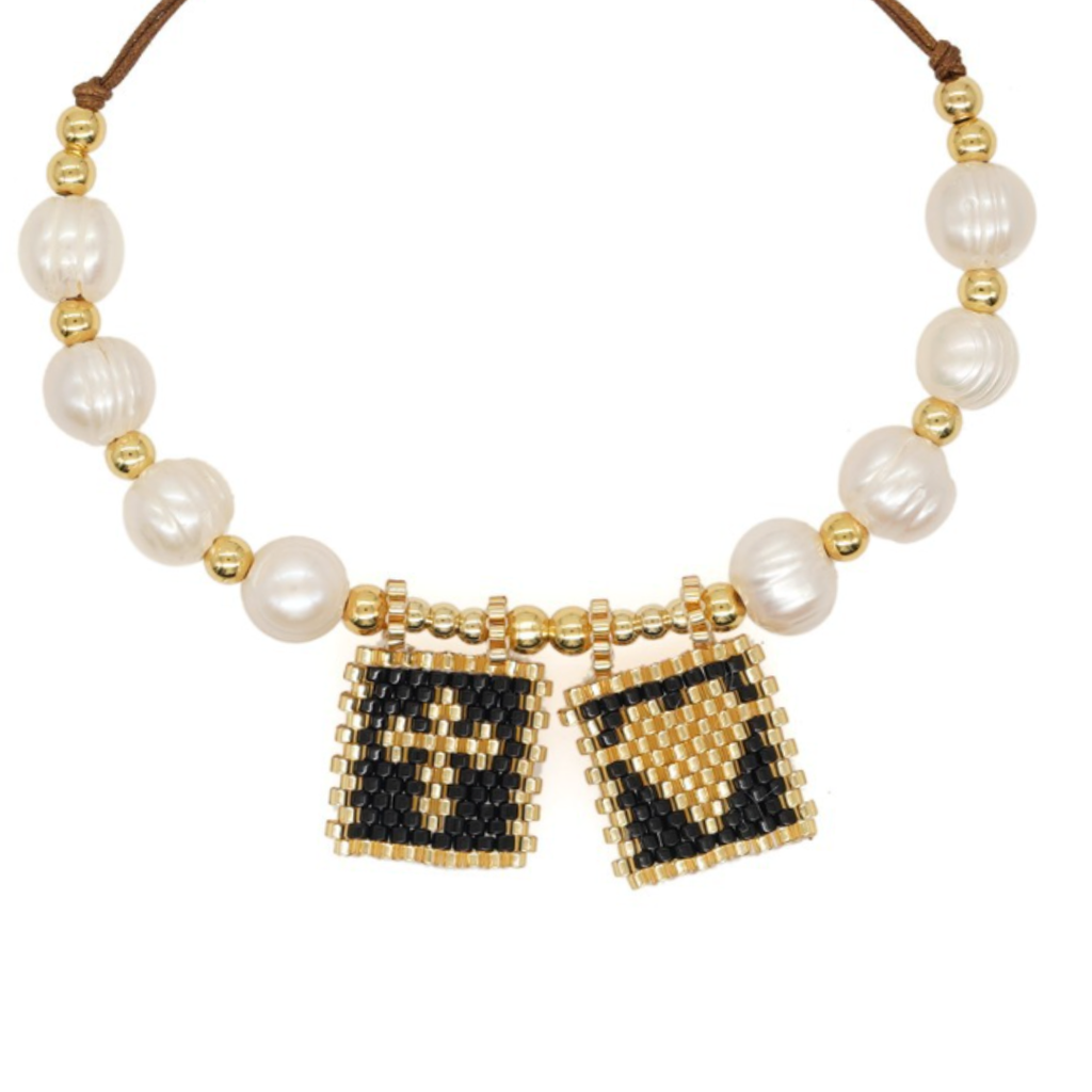 Sacred Freshwater Pearl Scapular Bracelet - LARUNVIK